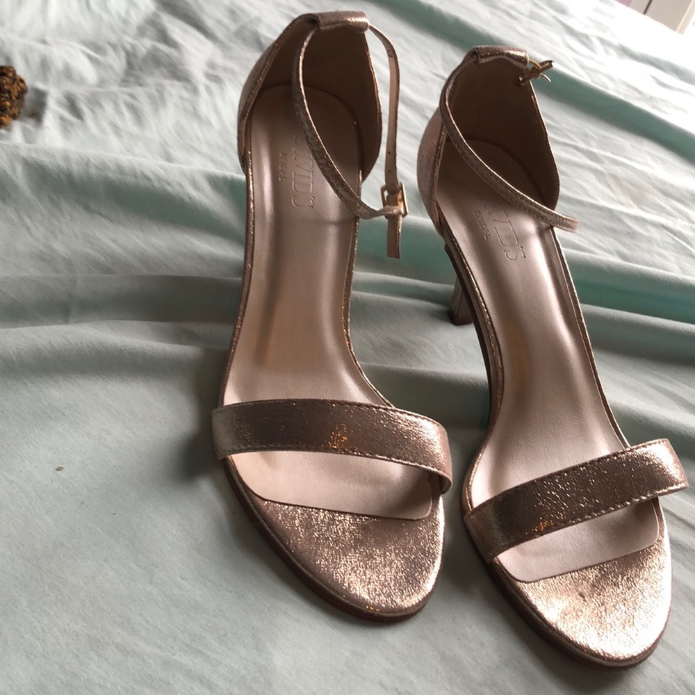 Sandal heels